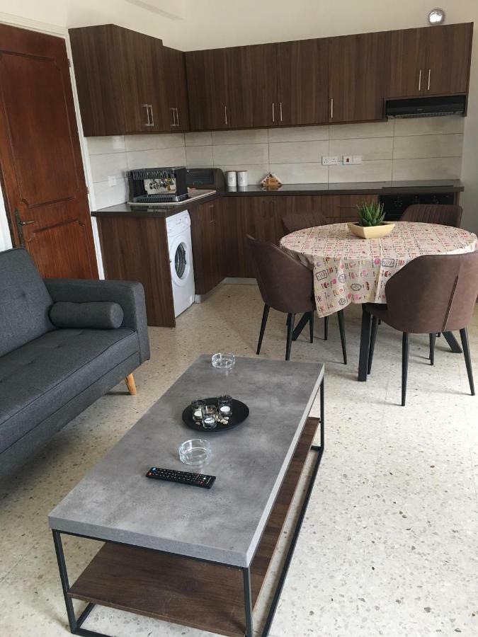 Christos Apartments Dhrousha المظهر الخارجي الصورة